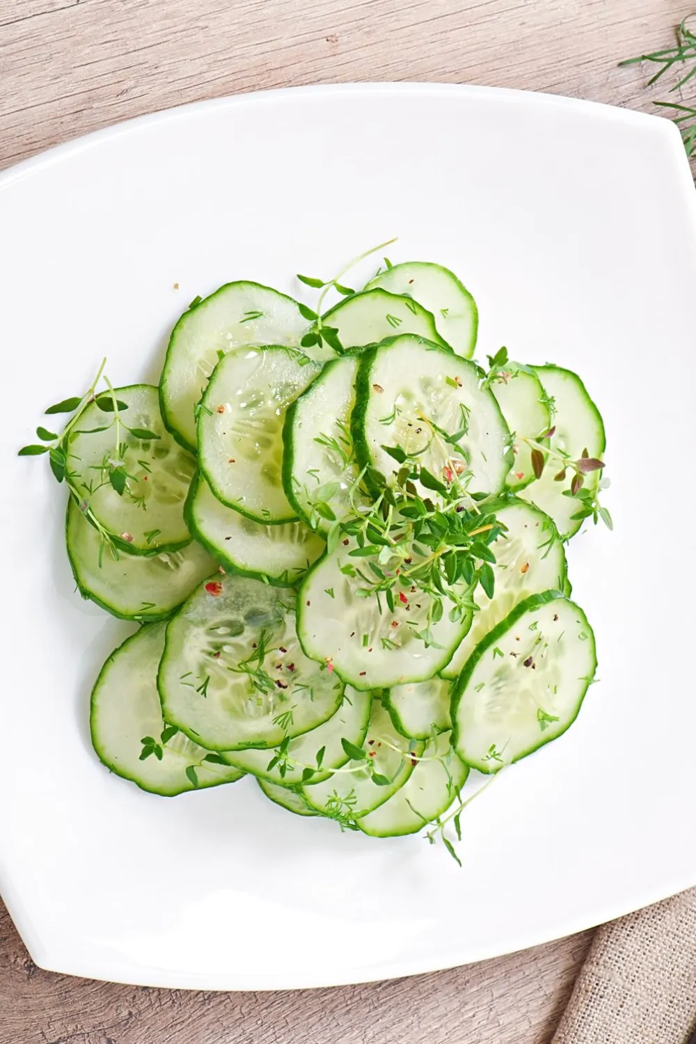 Refreshing and Flavorful Asian Cucumber Salad