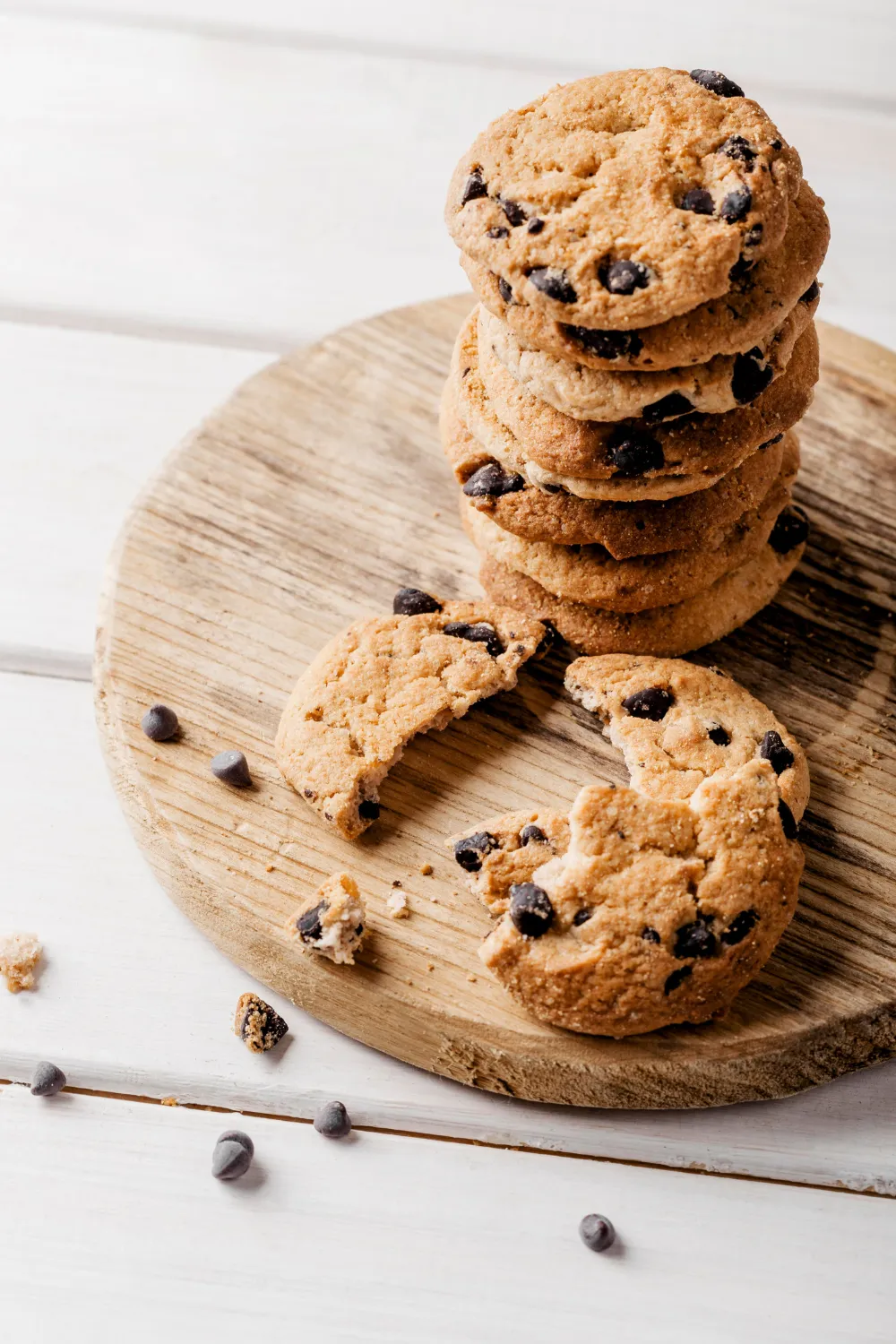 Almond Flour Chocolate Chip Cookies